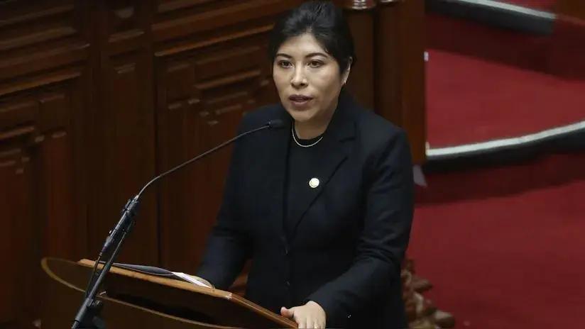 "Es correcta": reacciones desde el Congreso a la orden de prisión preventiva y captura internacional contra Betssy Chávez