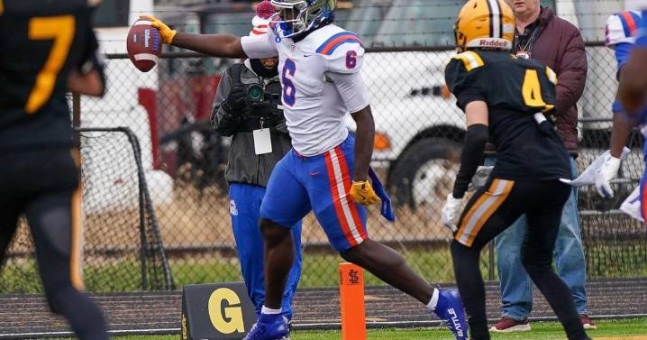 East St. Louis advances to Class 6A state title game for fifth successive season