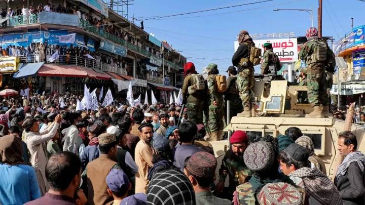 Torkham border reopens between Pakistan and Afghanistan after ceasefire