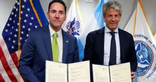 Argentina y EE. UU. firman acuerdo aduanero estratégico