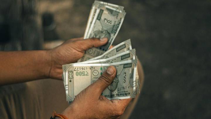 New labour laws: Know how gratuity rules change for fixed