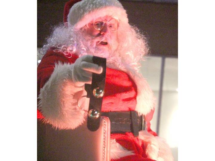 Santa joins Thessalon Christmas party