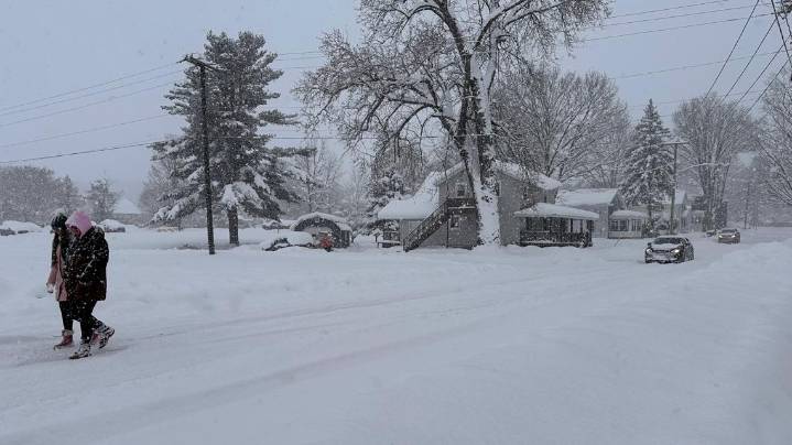 What is lake effect snow?