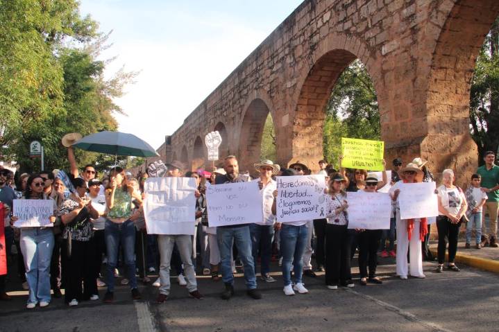 Marchan en Morelia para exigir justicia por el asesinato de Carlos Manzo