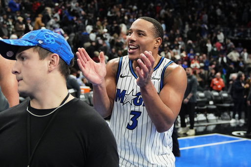 Con 37 puntos y rebotes clave de Desmond Bane, Magic supera a Pistons por 112