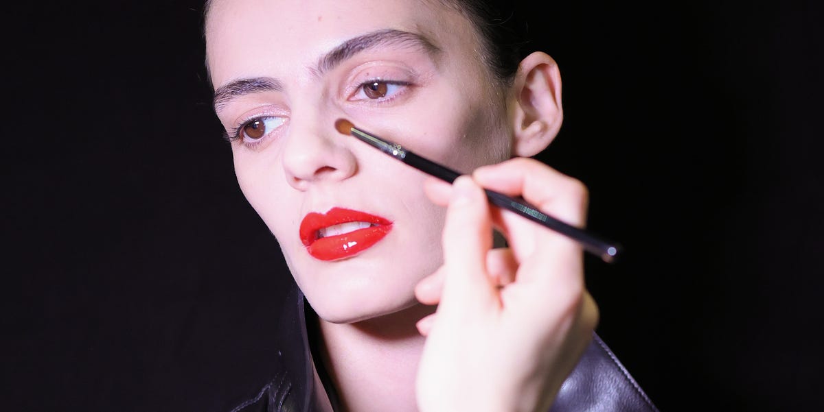 Los mejores correctores de ojos, cubrientes y ligeros, que iluminan la mirada y corrigen las imperfecciones