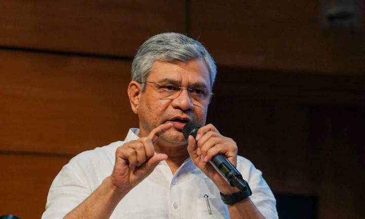 Red Fort blast: Rail minister says vigil strengthened at major railway stations