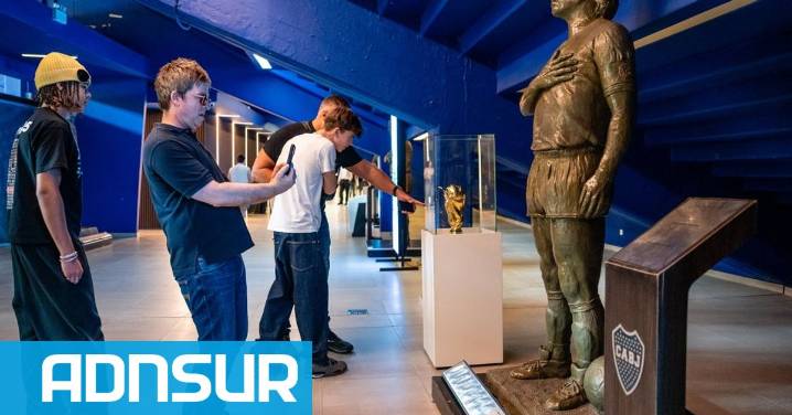 14:01 Las fotos de Noel Gallagher en la Bombonera antes de los shows de Oasis en Argentina