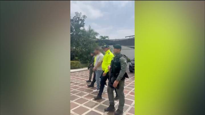 Ciudadano francés fue retenido en Cali por notificación roja de Interpol; de esto se le acusa