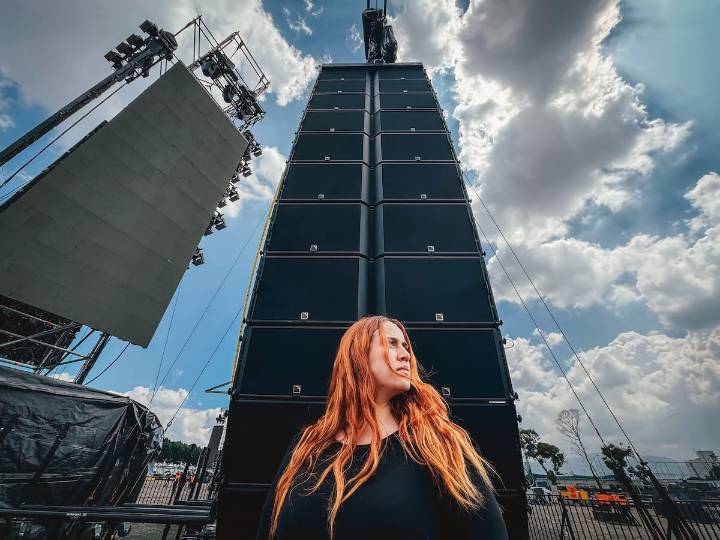 Itzel Sandoval, una ingeniera tapatía en las grandes ligas de los espectáculos musicales