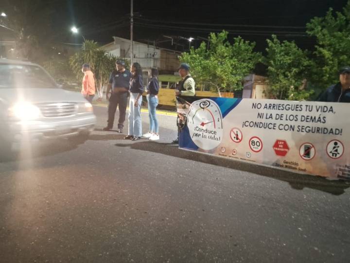 La Poli te lo recuerda: «si prendes tu moto, no apagues tu vida» (+fotos)