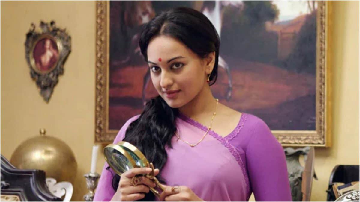 Sonakshi Sinha Reveals People Advised Her Against Doing Lootera: ‘I Went With My Instinct’