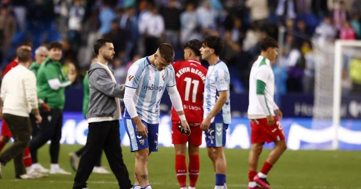 Málaga CF-Córdoba: Verdes, verdes, verdes (2