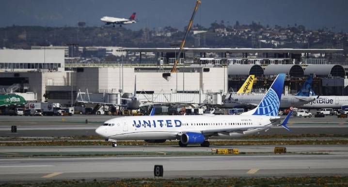 Dos aviones chocan en pista en Nueva York ante la escasez de controladores en Estados Unidos últimas