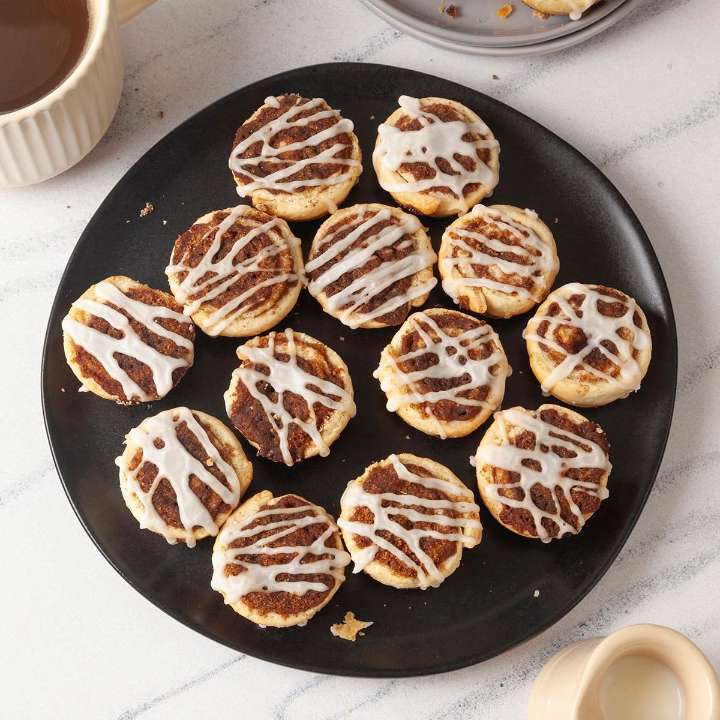 Pie Crust Cinnamon Rolls Recipe: How to Make It