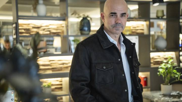 Eduardo Sacheri: "¿Maradona o Messi? Los dos están a la par, en el Olimpo absoluto"