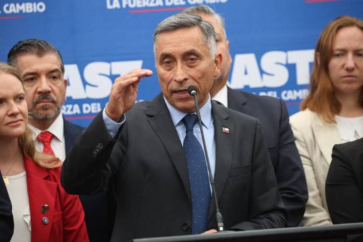 Equipos de Kast, Matthei y Kaiser se reúnen para abordar temas de seguridad