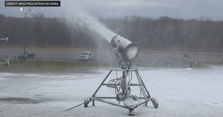 Ski hills in eastern Minnesota and western Wisconsin open for the winter season