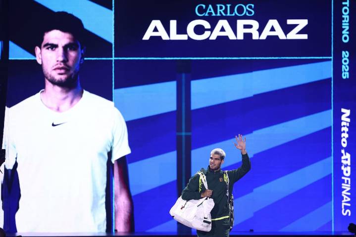 Carlos Alcaraz, rey del año y puro apetito: “Esto no ha acabado, el torneo sigue...”