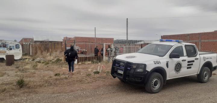 Allanamientos en Las Heras: secuestran elementos de interés en dos viviendas vinculadas a una investigación judicial