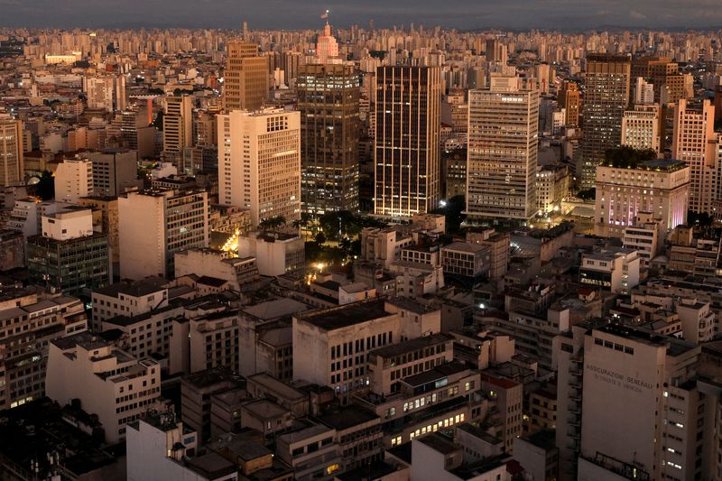 Brazil's foreign direct investment through October surpasses 2024 total