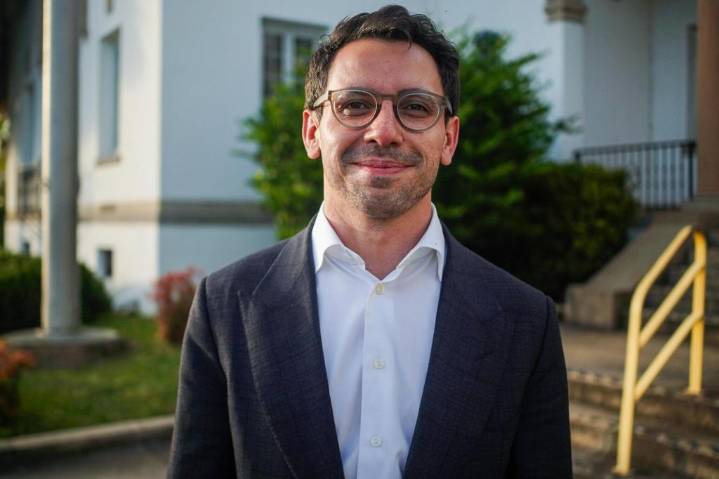 GOP investor James Fishback is entering the Florida governor’s race, challenging Trump’s pick