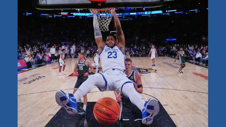 No. 17 Michigan State drains 11 3-pointers in 83-66 win over No. 12 Kentucky