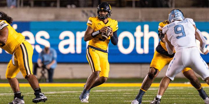 ‘He’s the real deal’: Hawaii’s Sagapolutele dazzles college football fans