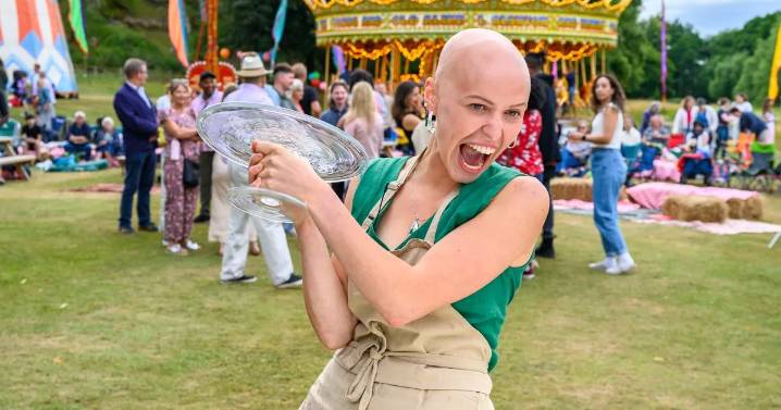 Bake Off fans share reactions to Edinburgh contestant Jasmine Mitchell as she wins grand final