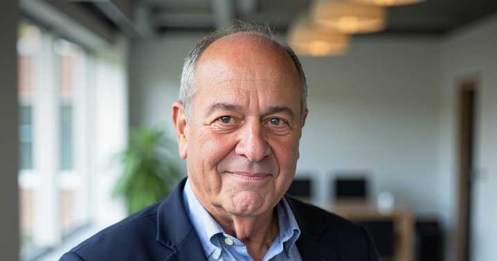 A Man With No Friends