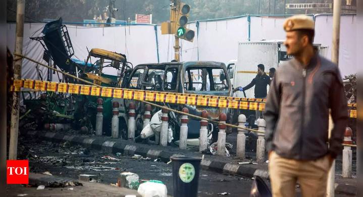 Delhi Red Fort Blast Live Updates: Lookout for red colour Ford Eco Sport car; UP, Haryana alerted