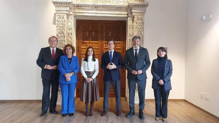 Las Cortes de Aragón salen de Zaragoza y celebran en Borja una reunión en homenaje a la Corte medieval