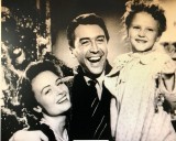 Zuzu Bailey of ‘It’s a Wonderful Life’ brings movie memories to Cleveland’s Christmas Connection 2025