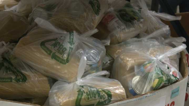 Food pantries prepare for more people requesting their services