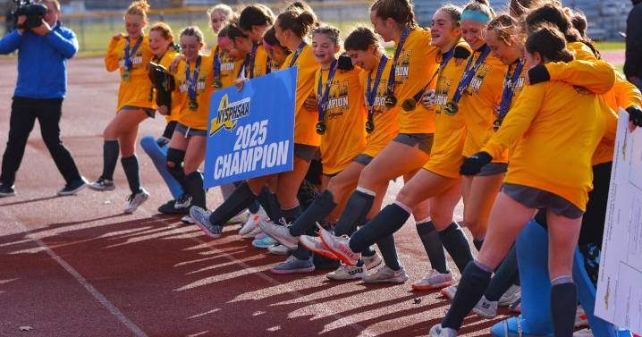 Burnt Hills-Ballston Lake field hockey caps run to second straight state title with 1