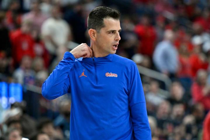 Koa Peat leads Arizona to win over defending champion Florida