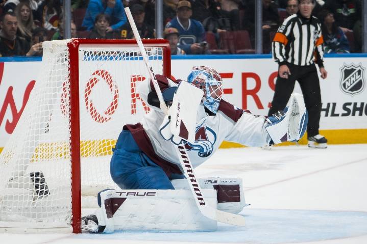 Deadspin | Blackhawks next up to try to slow Avalanche's run of scoring, defense