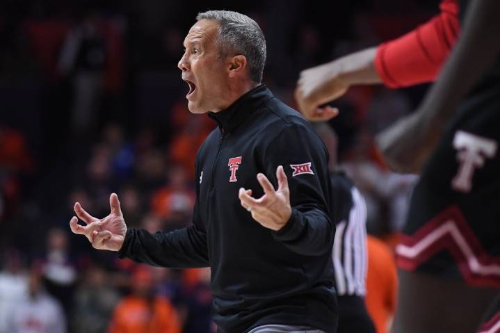 Deadspin | Christian Anderson propels No. 20 Texas Tech past New Orleans