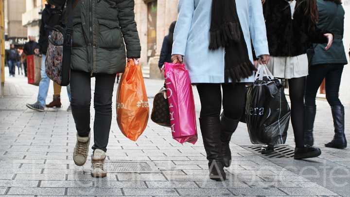Una empresa «líder» busca trabajadores para esta Navidad en Albacete: hasta 1.600 euros