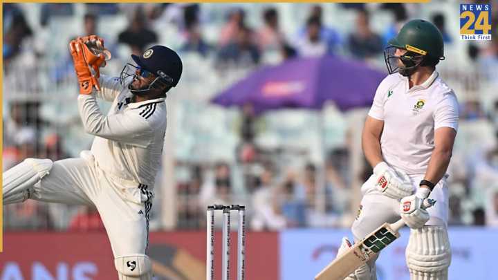 India vs South Africa 1st Test, Day 3 LIVE cricket score and updates: Can South Africa make a comeback?