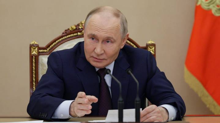 Putin pide estudiar la reanudación de los ensayos nucleares ante la opción de que EE.UU también lo haga