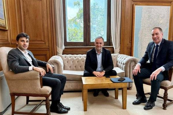 Debut de Santilli con Nacho Torres: Presupuesto, reforma laboral y ¿retenciones al petróleo?