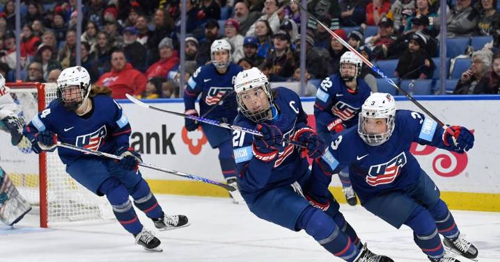Hilary Knight scores 3 in Team USA's 6-1 rout of Canada in Game 2 of Rivalry Series