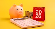 $10,000 CD vs. $10,000 high-yield savings account: Which will earn more in 2026?