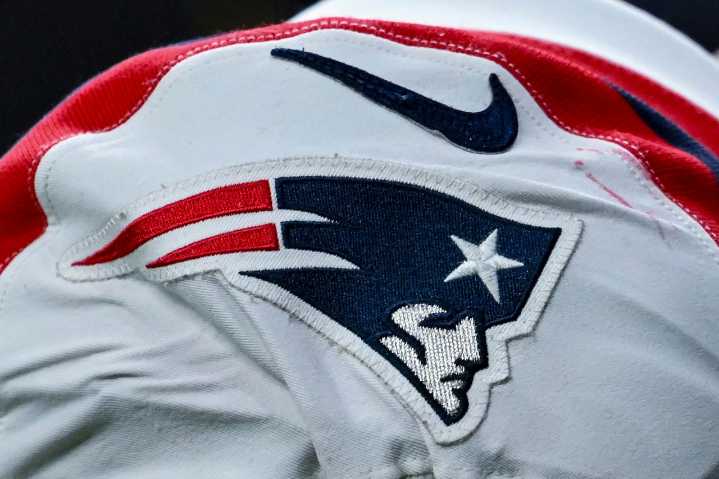 NFL insider: Patriots 'well-positioned to take advantage' of NFL trade deadline