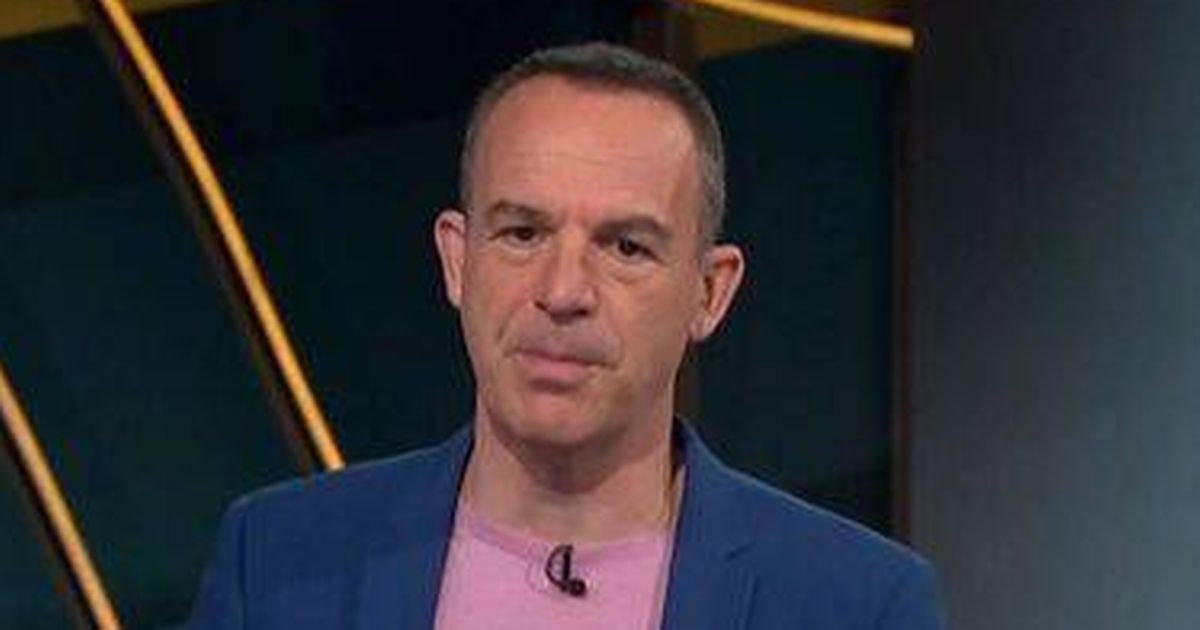 Martin Lewis warns some graduates earning over £29,385 will 'pay more' on repaying student loans