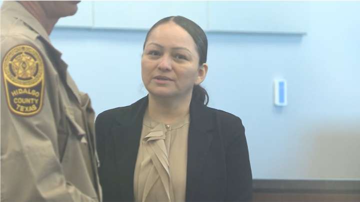 Declaran no culpable a mujer acusada de estrangular a hombre en 71 años que cuidaba