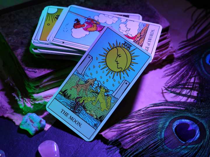 Horóscopo del Tarot para noviembre 2025: el mensaje de los arcanos para cada signo