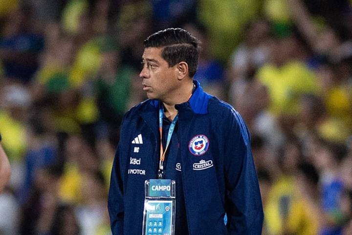 Nicolás Córdova sorprende tras la gira de La Roja por Rusia: se quedará en Europa por este motivo