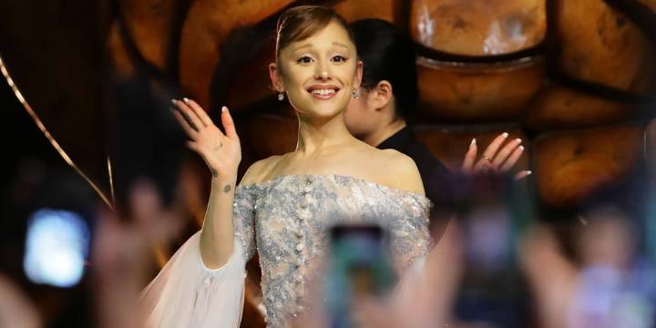 Man Who Ran Up & Grabbed Ariana Grande at ‘Wicked’ Singapore Premiere Is Going to Prison | Ariana Grande, Cynthia Erivo, Wicked: For Good